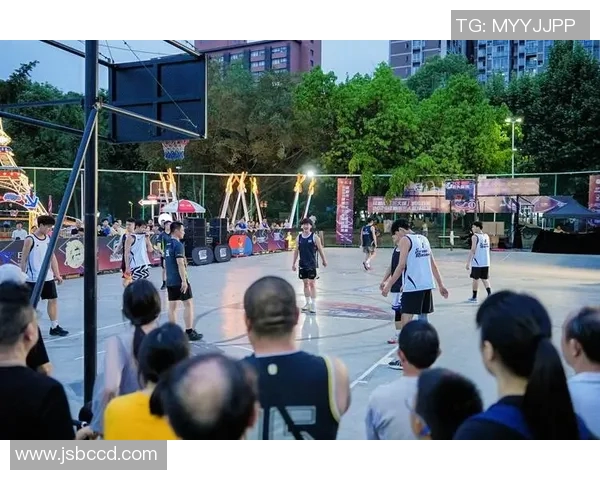 明星街头篮球赛引发热潮球迷齐聚见证偶像风采